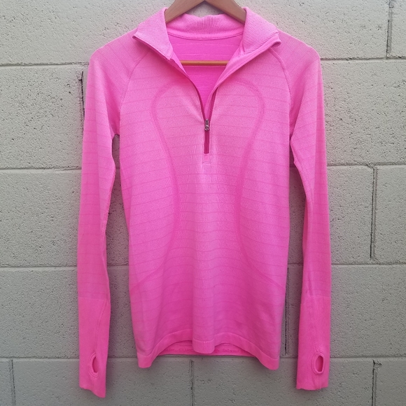 lululemon athletica Tops - Lululemon Swiftly Tech 1/2 Zip Size 8